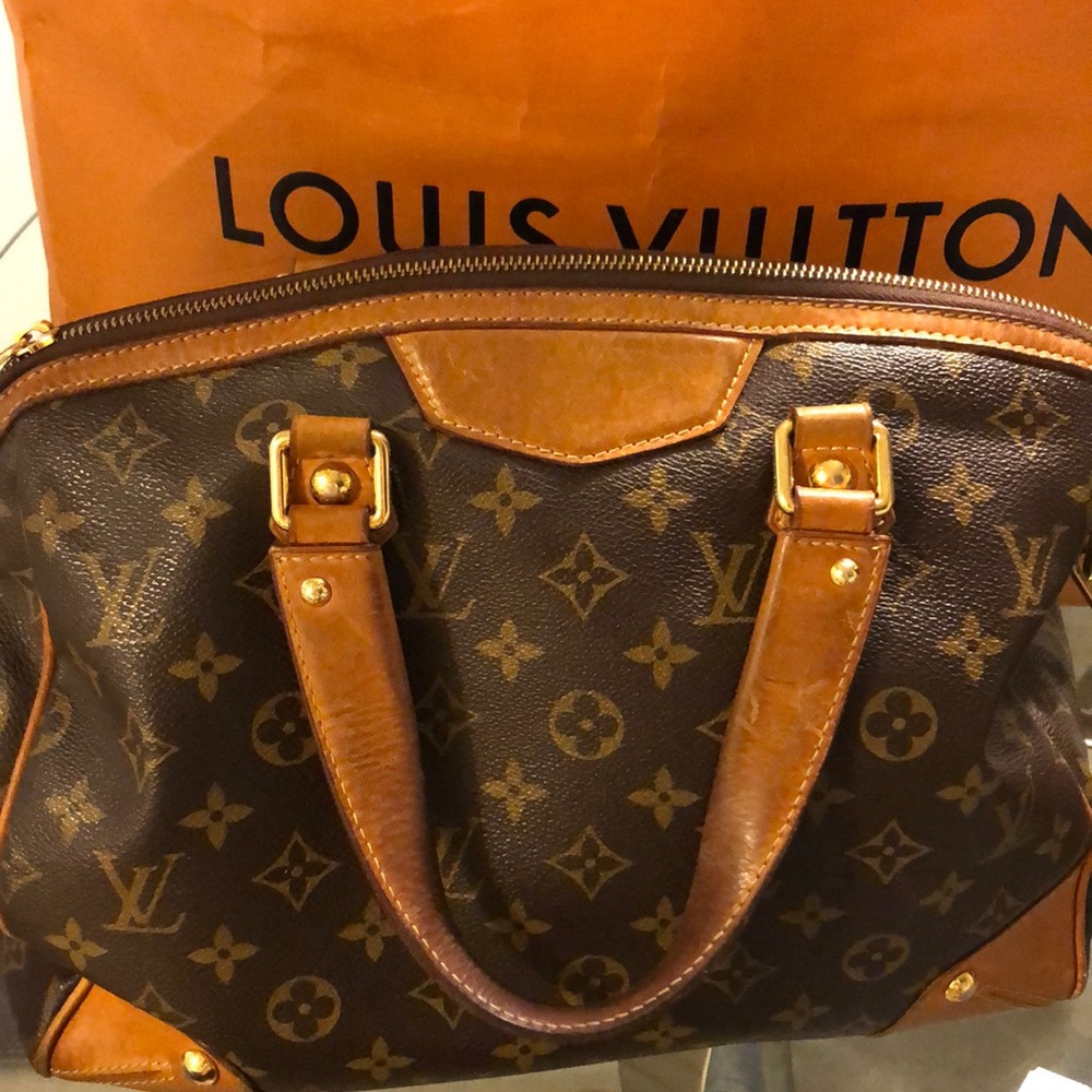 LV